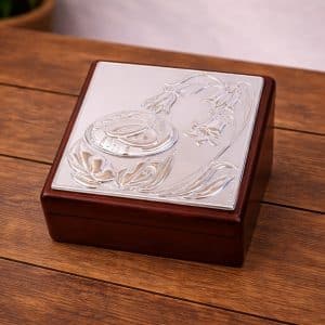 Cofanetto portagioie in legno e argento