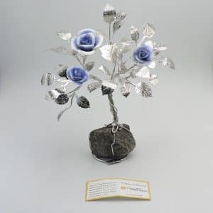 Bouquet di rose blu fatto a mano