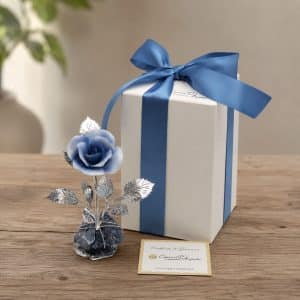 Rosa blu su pietra minerale