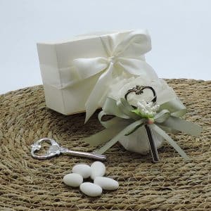 bomboniera nozze di smeraldo con cavatappi