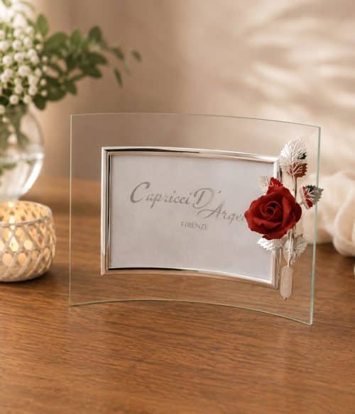 cornice portafoto con rosa decorativa