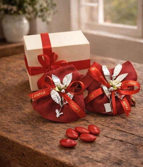 Bomboniera con alloro fatto in argento