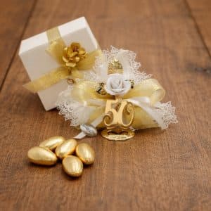 Bomboniera 50 anni di matrimonio con rosa