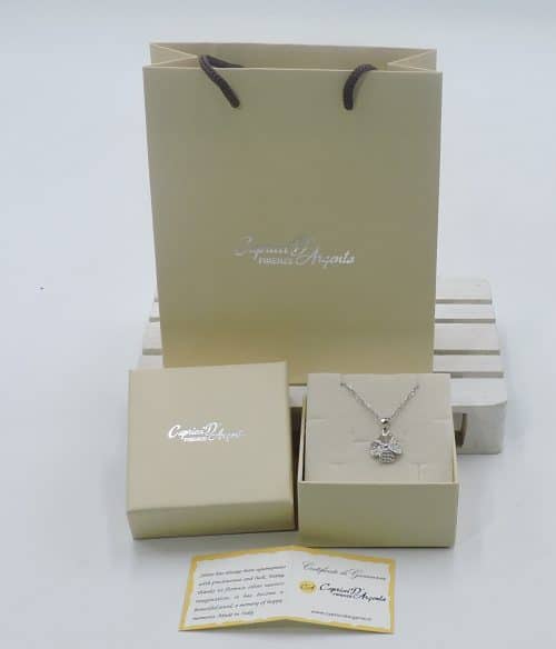 Collana con quadrifoglio