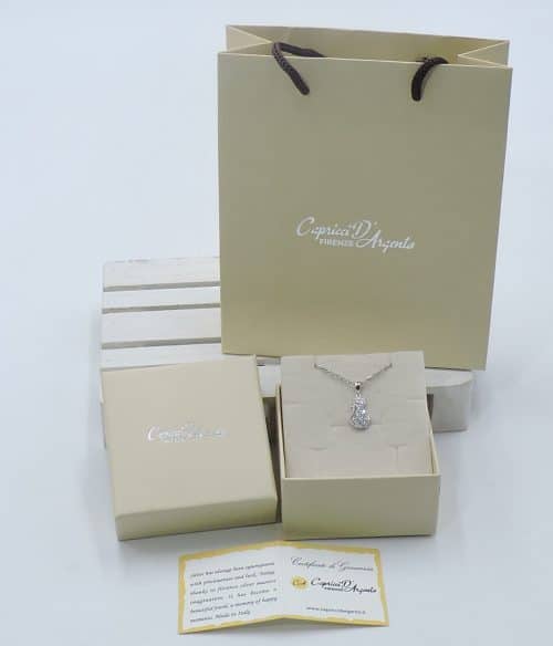 collana con gatto