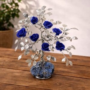 Albero decorativo con rose blu