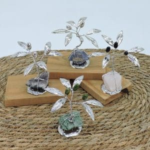 Olivo su pietra minerale