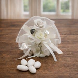 Bomboniera matrimonio con rosa bianca in porcellana e argento