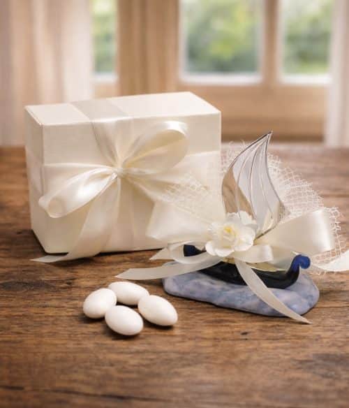 Bomboniera matrimonio con barca a vela