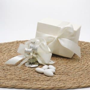 Bomboniera matrimonio con barca a vela