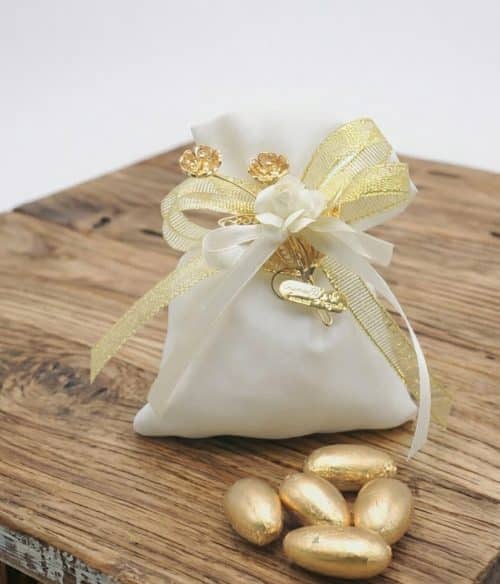 Bomboniera nozze d'oro con fiori fatti a mano