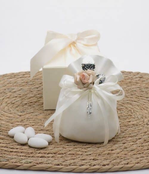 Bomboniera rosa in porcellana