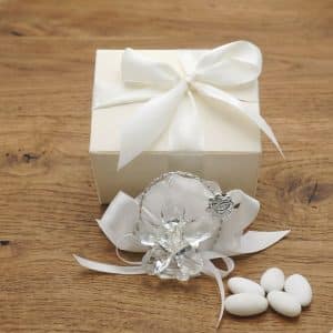 Bomboniera nozze di diamante con fiore in cristallo