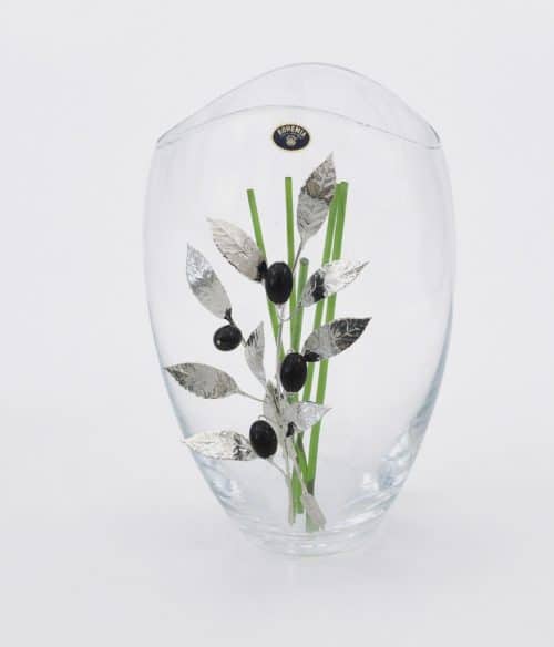 vaso in cristallo con tralcio di olivo applicato